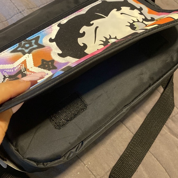 NWT 2011 Retro Betty Boop Handbag / Purse - Picture 8 of 12